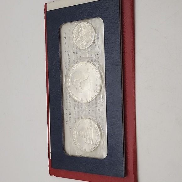 United States Bicentennial Silver Uncirculated Set 1776-1976 - Picture 9 of 17